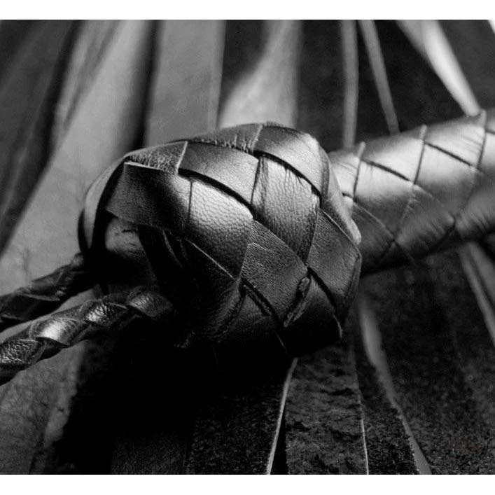 Strict Leather Premium Soft Leather Flogger - Image 2